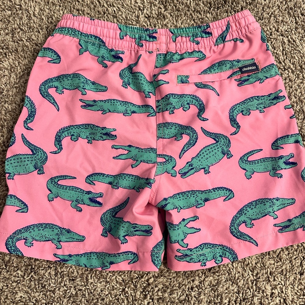 Boys pink Chubbies shorts size small 8-9